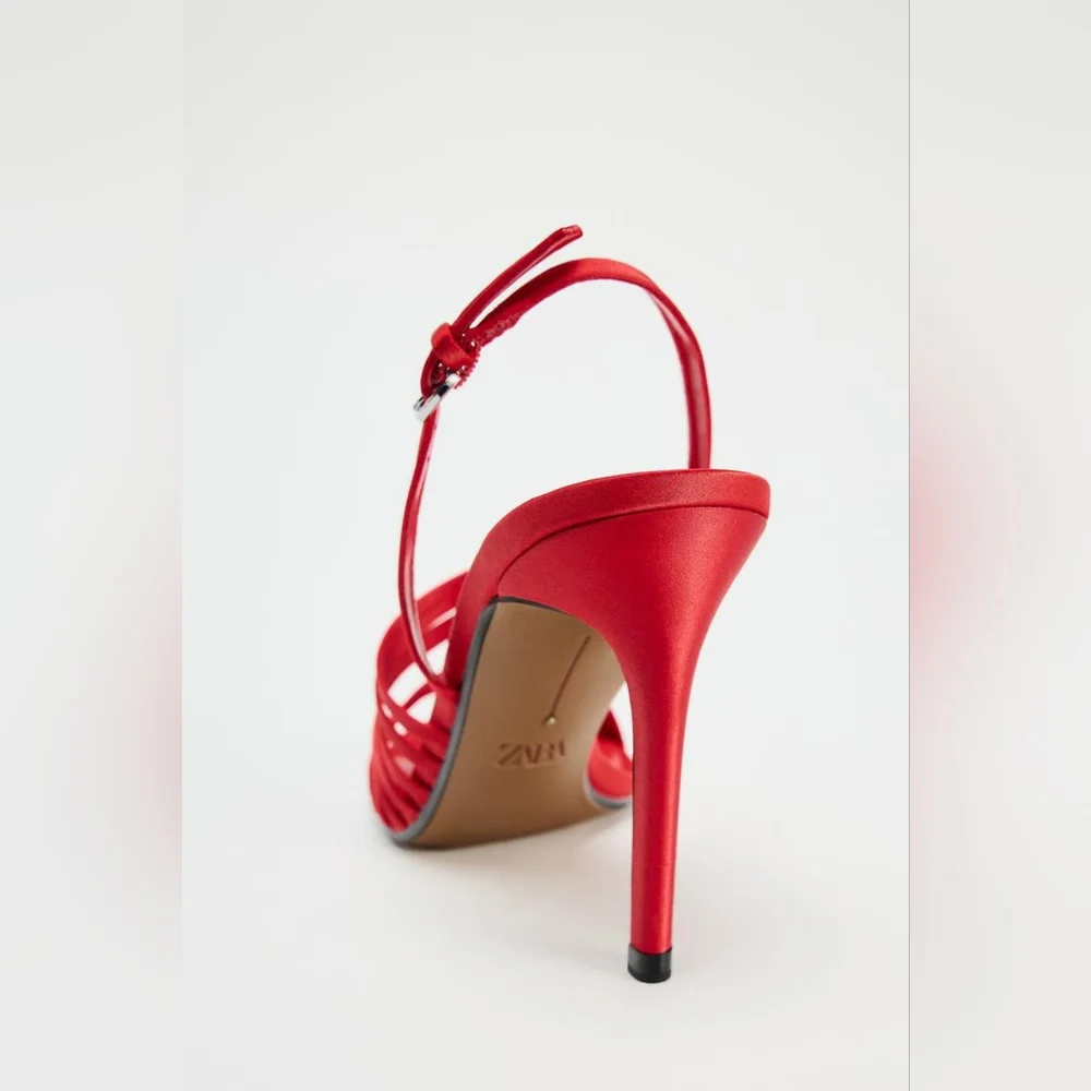 ZARA HEELED STRAPPY SANDALS